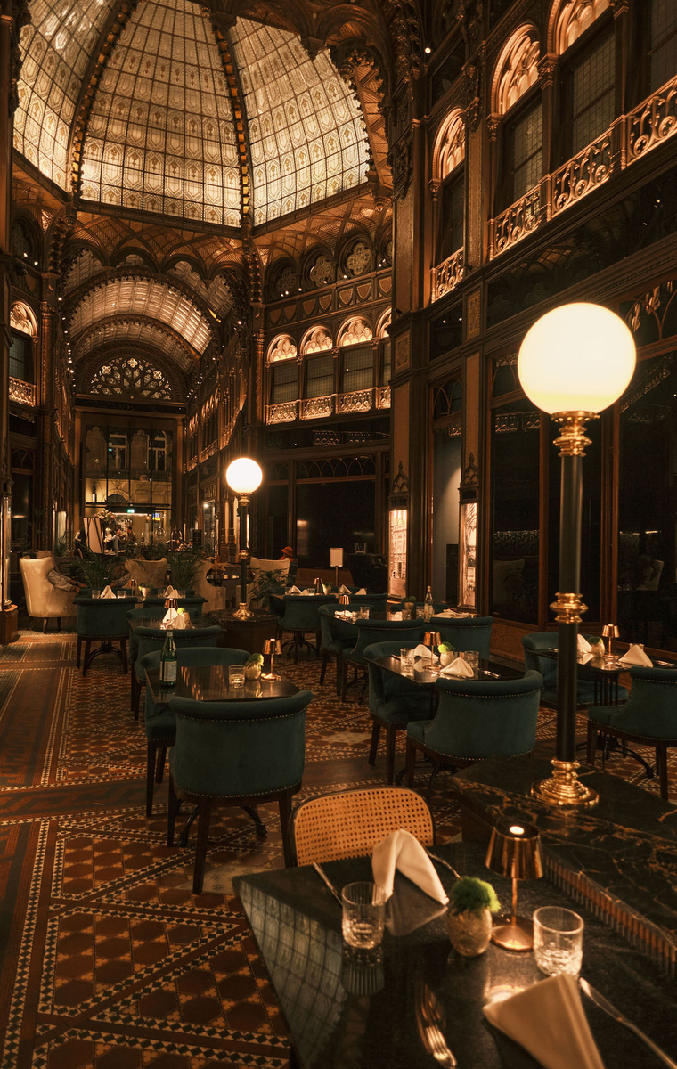 Párisi Passage Restaurant